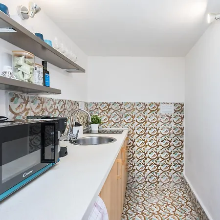 Authentic Trastevere Loft - Near Rome Historic Centre-3